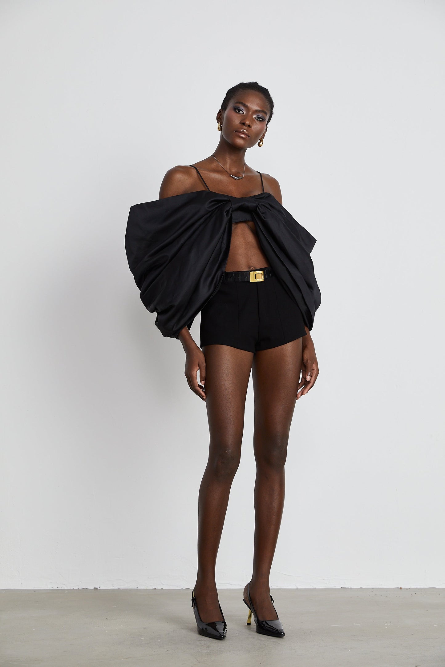 Solène bowknot scoop-back top in Black