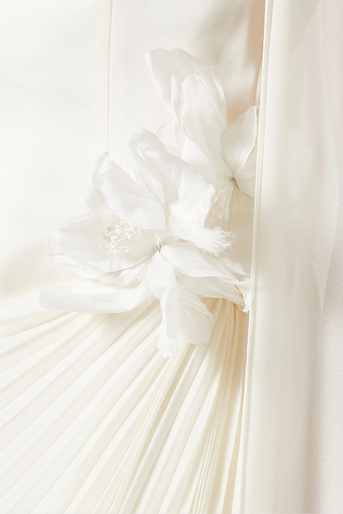 Koteda Floral Appliqué Cape Sleeve Pleated Maxi Dress - White