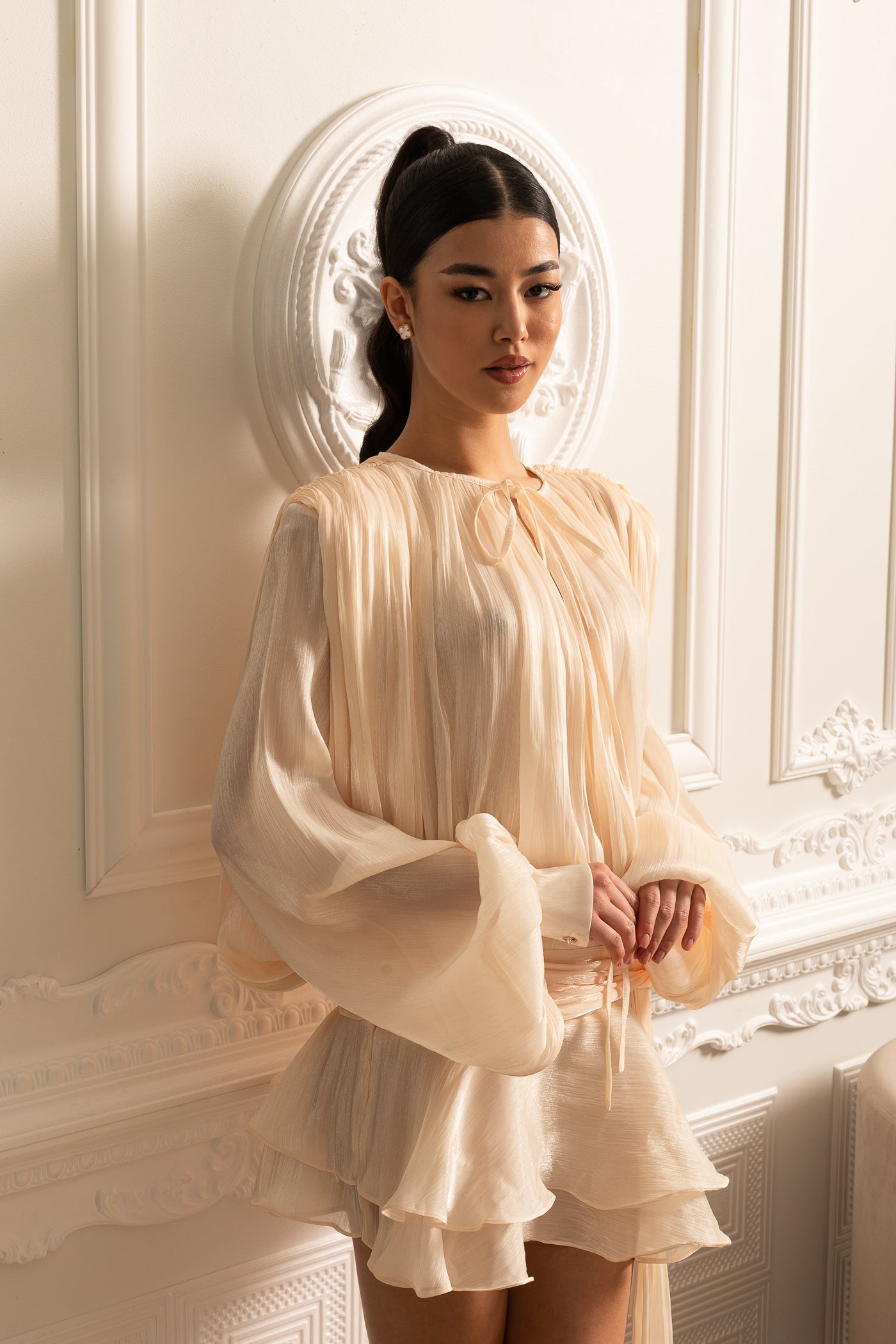 Draped Long-Sleeved Dress with Mini Skirt And Ruched Waistband - Ivoire