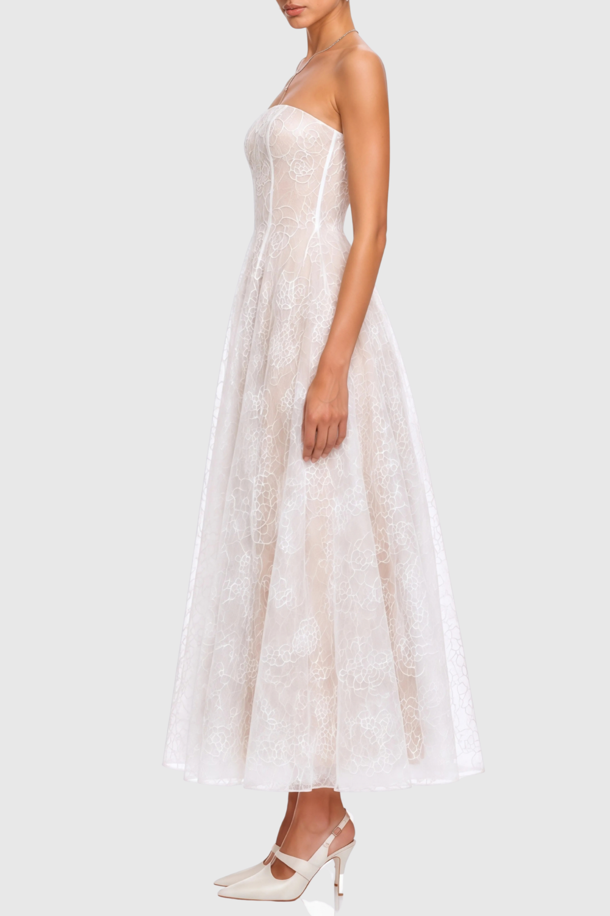 Jokeda Strapless Floral Embroidery Maxi Dress - White