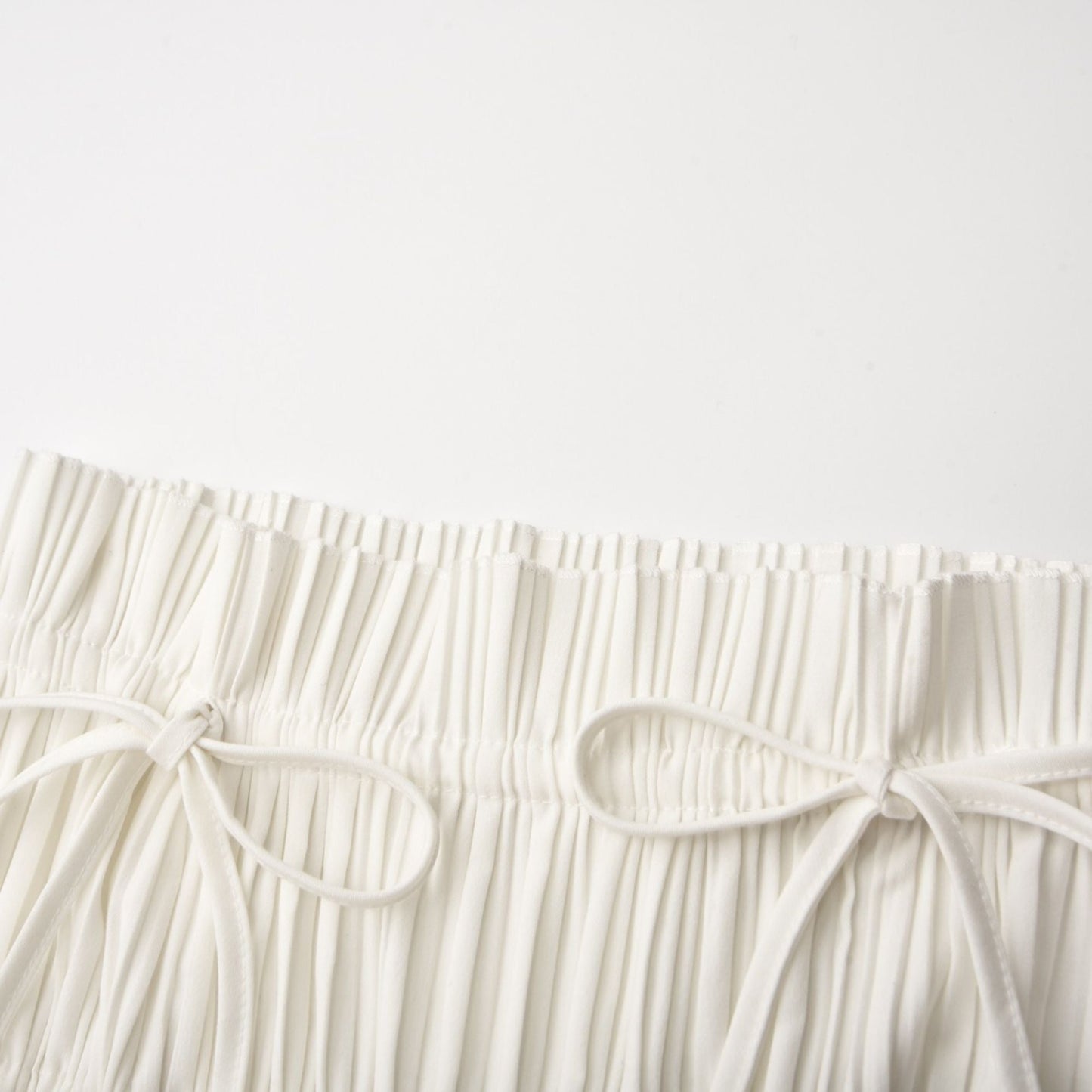 Milisent open-back pleated top